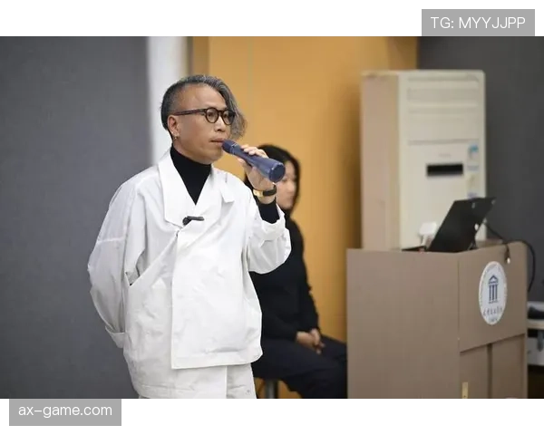 罗杰斯执教理念赋能现代足球，引领战术革新新潮流