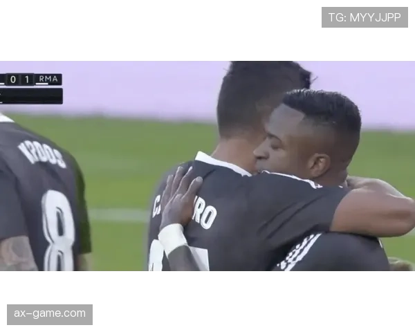 莫利纳战术灵活应变，球队巧妙调整力克强敌表现抢眼