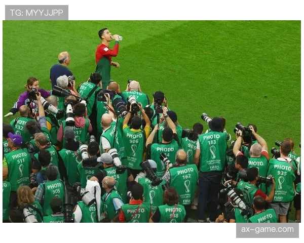 福登 vs 穆西亚拉:盘带能力与进攻创造力对比 福登 vs 穆西亚拉:盘带能力与进攻创造力对比