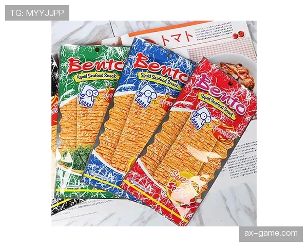 崔家溪训练完直接啃生鸡胸肉，这自律看得我手里的薯片不香了